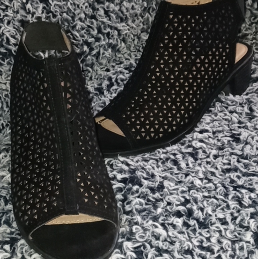 American Eagle Black Chunky Heels